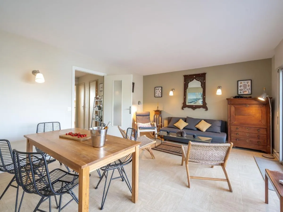 Apartment Baie De Beaumer-2 By Interhome Carnac